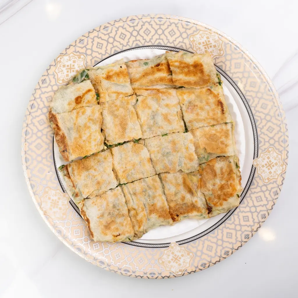 مطبق مالح بجبنة الهنغاري
